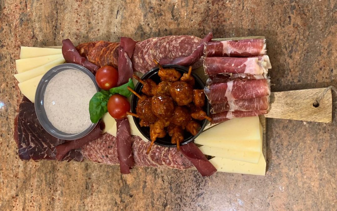 Tapasplank Malaga voor ca. 6 personen